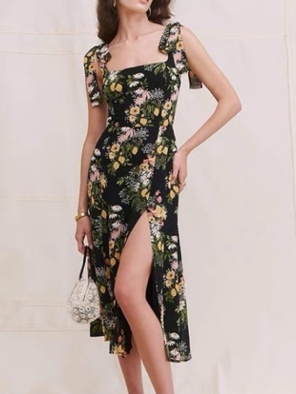 Wolfe Dress Medium Black Floral Reformation Isabella‎ Bessie Midi